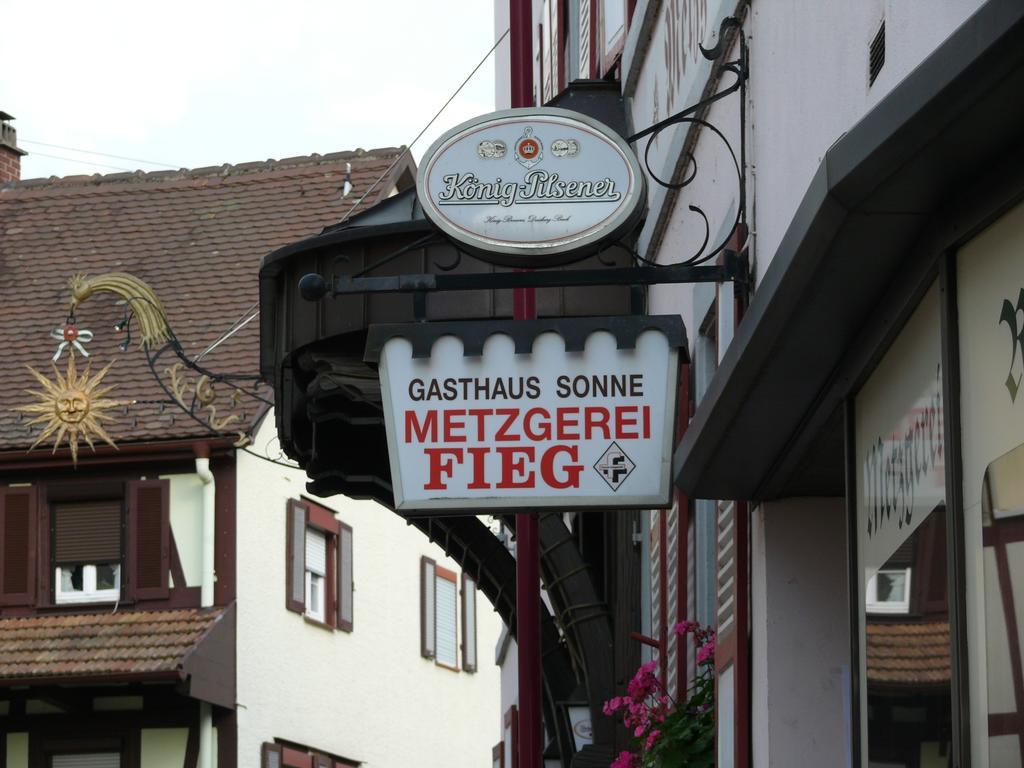 Hotel - Restaurant - Metzgerei Sonne Loffenau Exterior foto